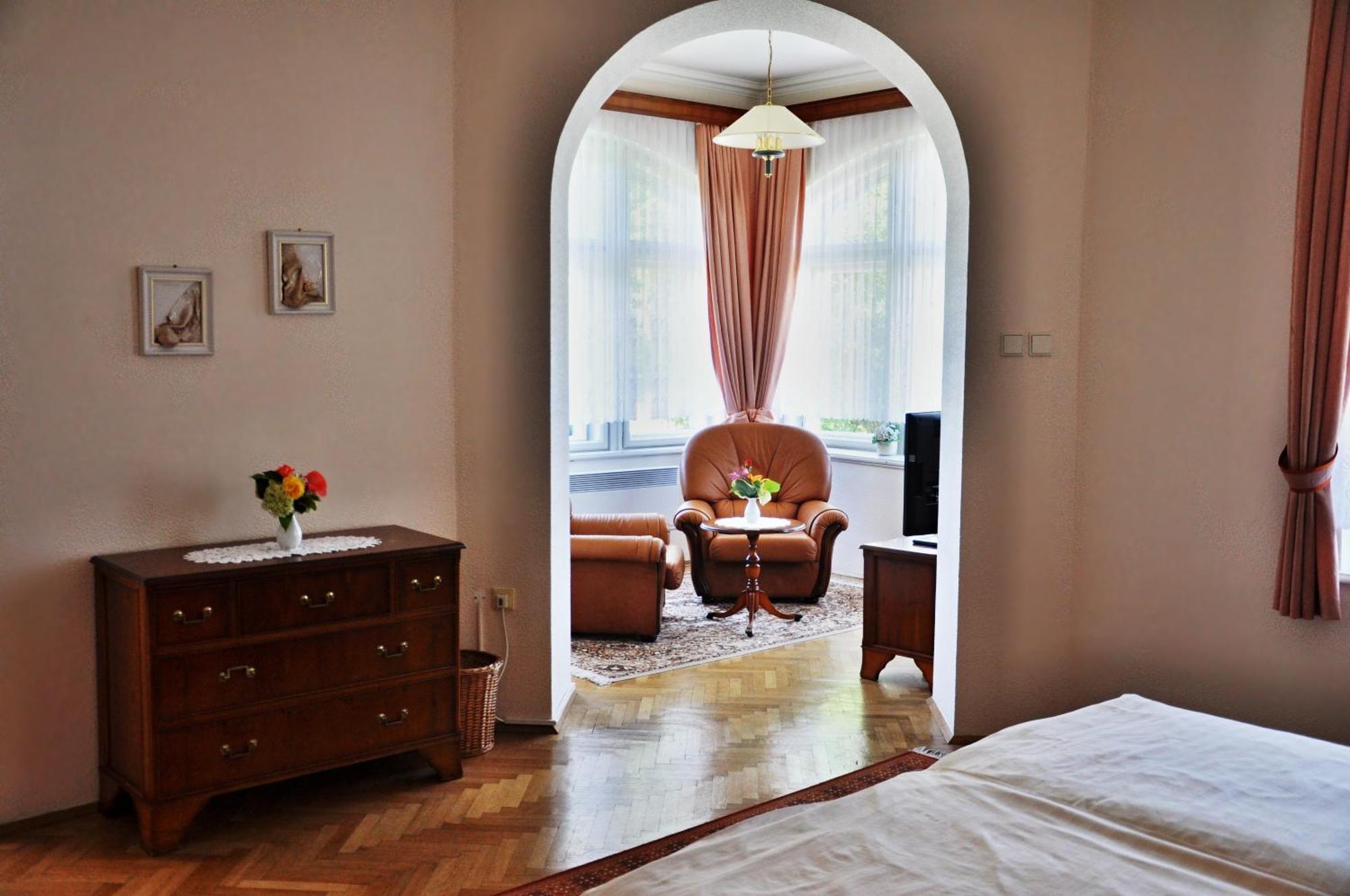 Bludov  Pension Habermannova Vila חדר תמונה