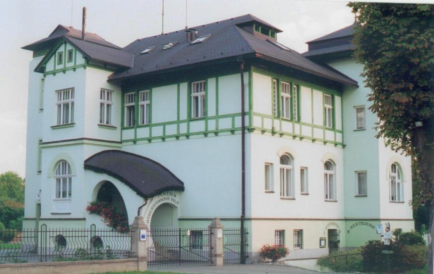 Bludov  Pension Habermannova Vila מראה חיצוני תמונה